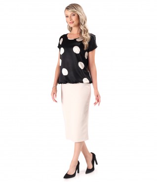 Bluza lejera imprimata cu buline cu fusta creion